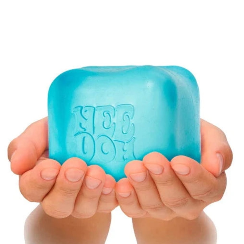 Iceberg Massive Nice Squish Cube – 1 random color