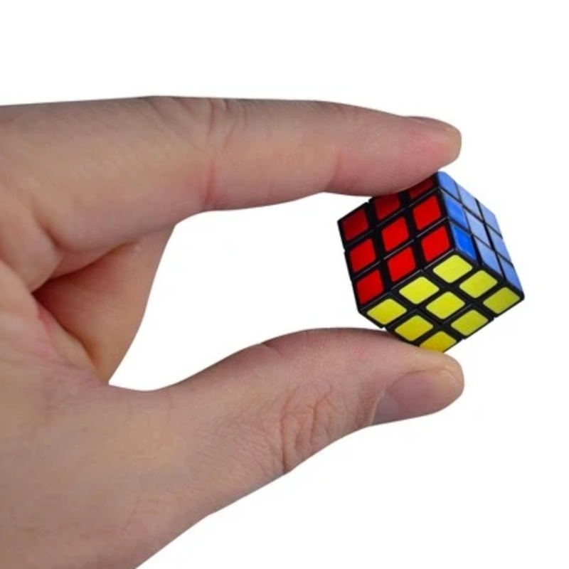 World’s Smallest Rubik’s Cube