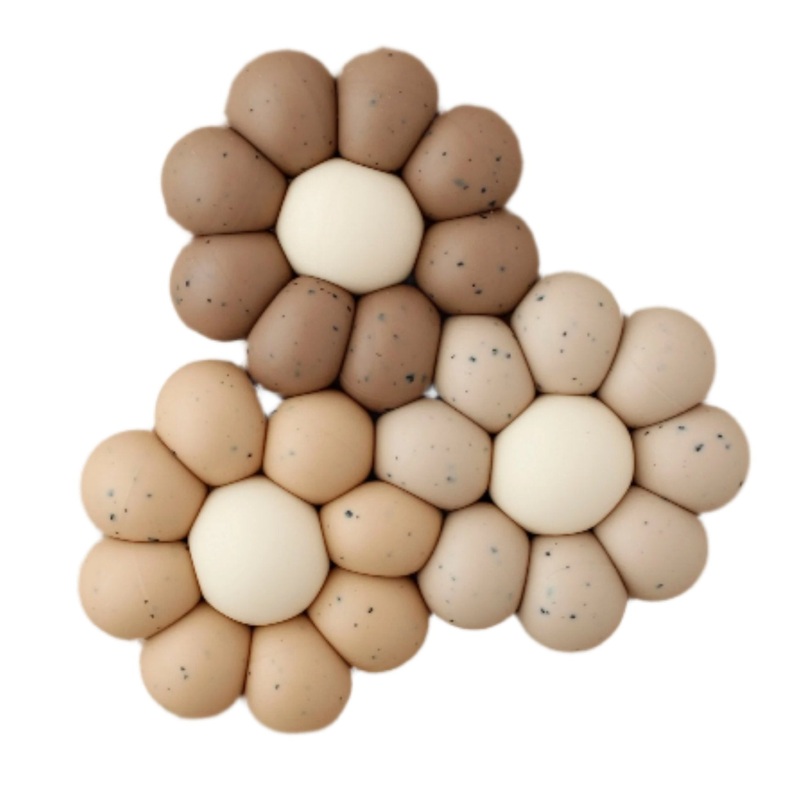 Freezer Teether – Daisy | Speckled Truffle