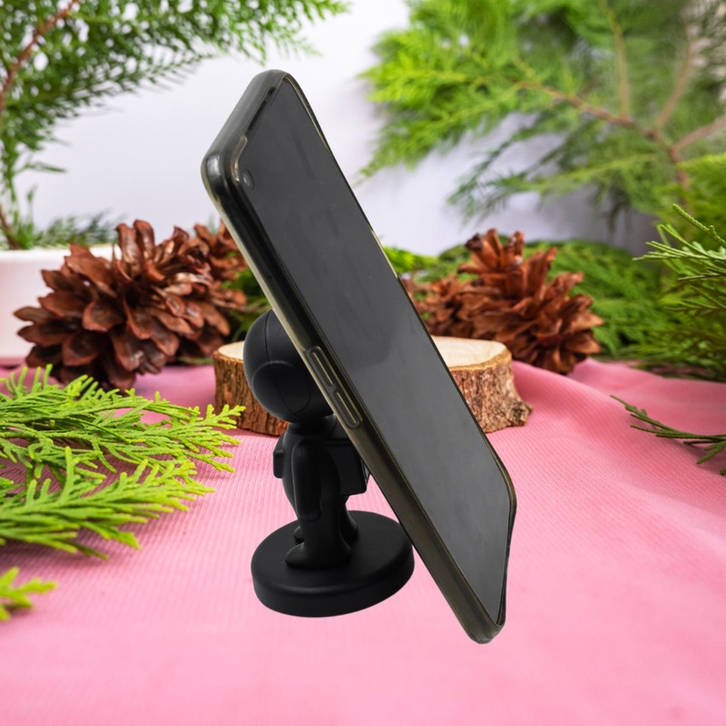 Cartoon Astronaut Magnetic Mobile Phone Holder  360 Rotating Car Mount (1 Pc)
