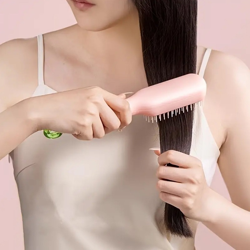 Self-Cleaning Hairbrush  Anti-Static, Detangling, Rotating Massage Comb, Hair accessories