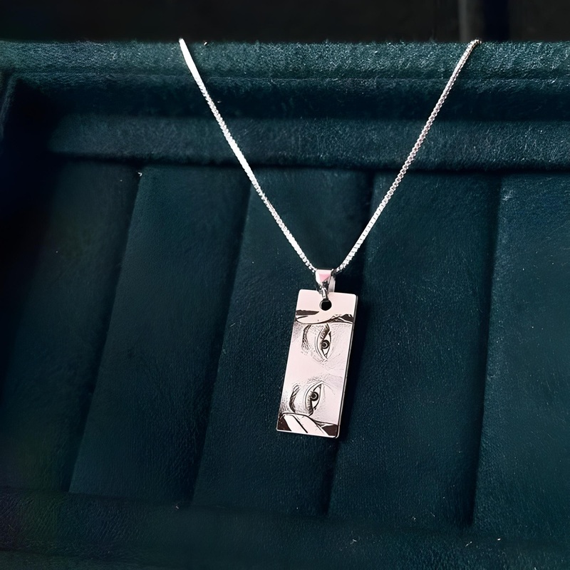 Custom Engraved Eye Pendant Necklace – Personalized Jewelry for Women | Unique Photo Pendant Gift for Birthdays & Anniversaries