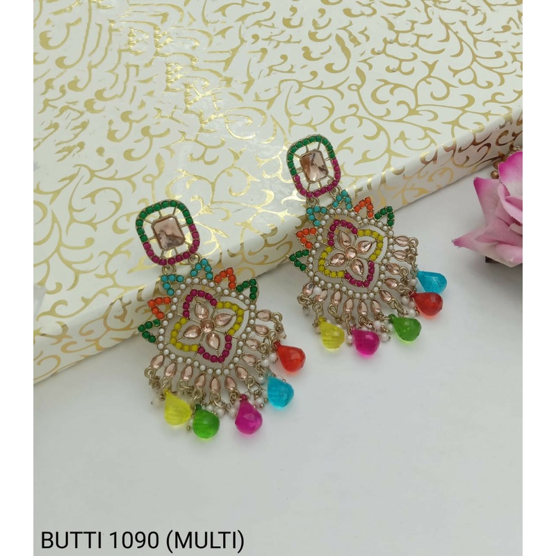 CASUAL EARINGS