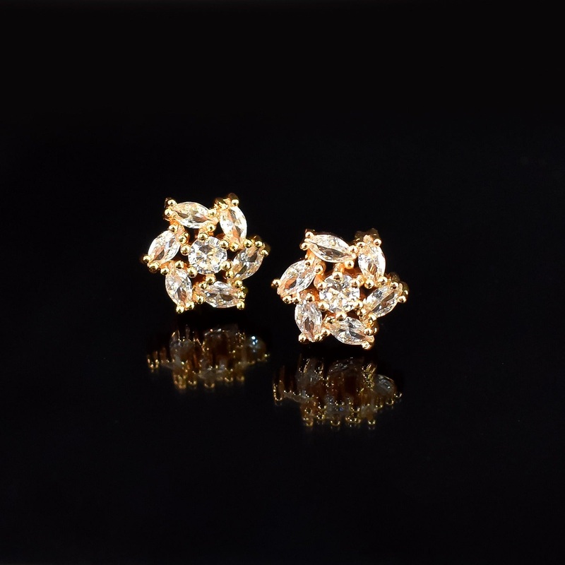 Classic Traditional Earrings – A Touch of Timeless Elegance