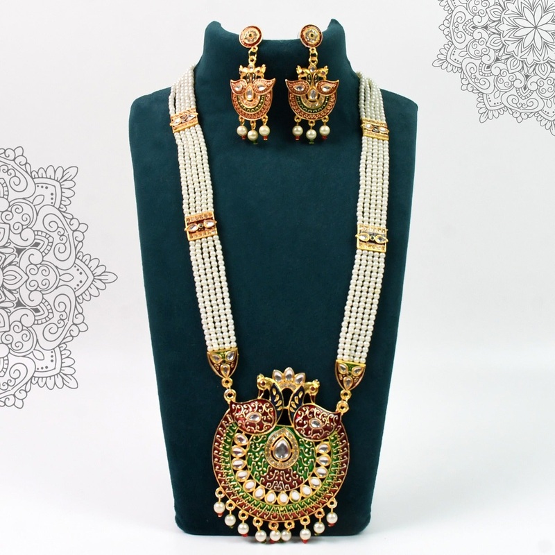 Graceful Rani Moti Har  A Touch of Royalty