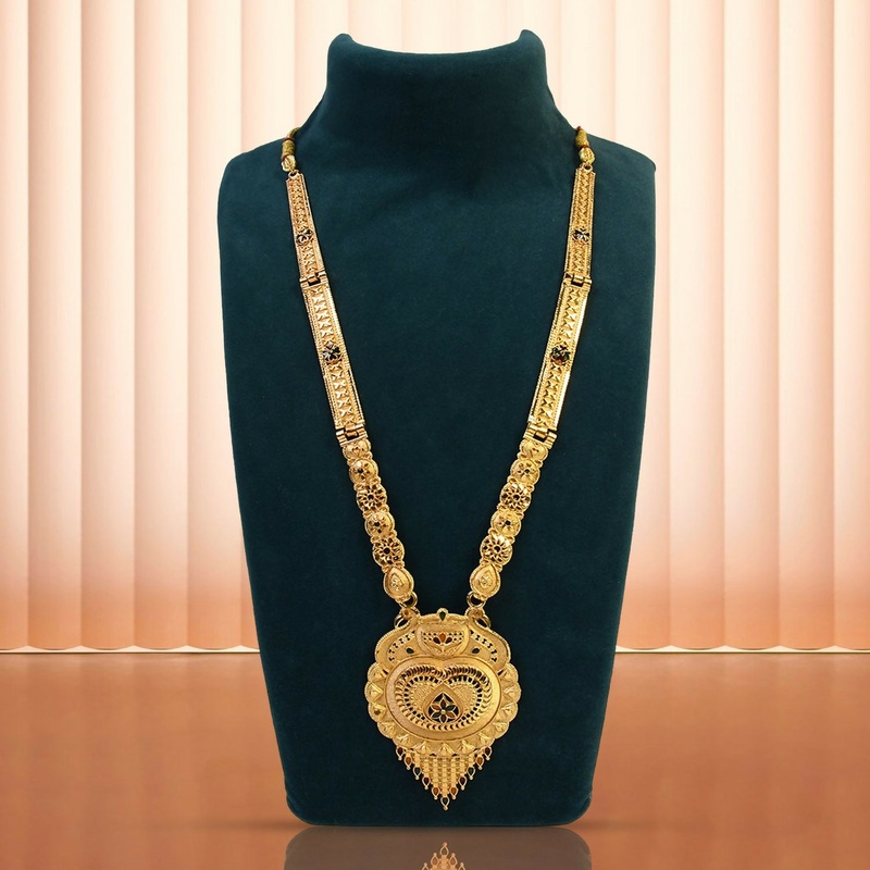 Opulent Jade Necklace  A Piece of Natural Elegance