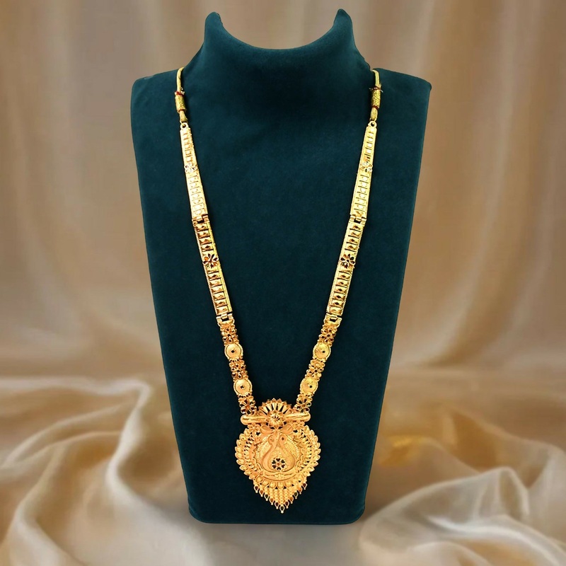 Radiant Pearl Necklace  Effortless Elegance for Every Look
