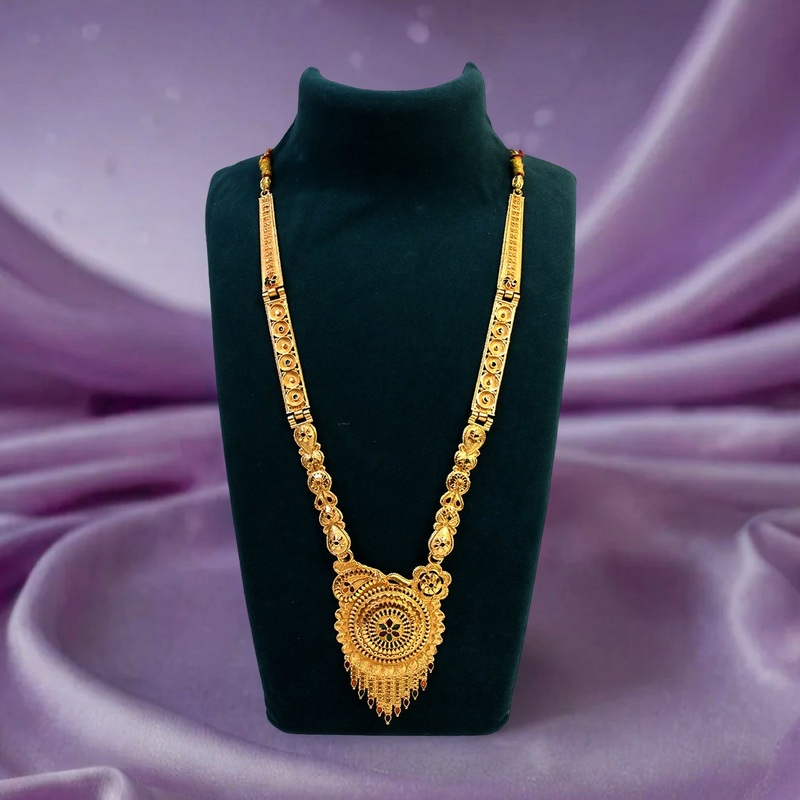 Refined Pearl-Accented Necklace  A Timeless Treasure