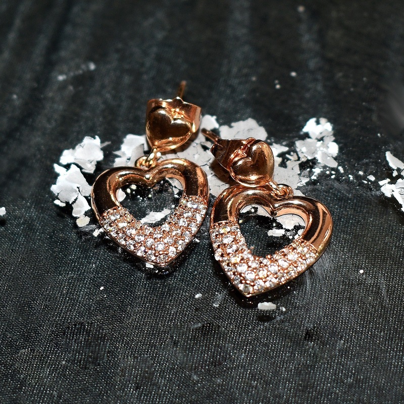 Sophisticated Traditional Earrings – A Timeless Heritage of Style