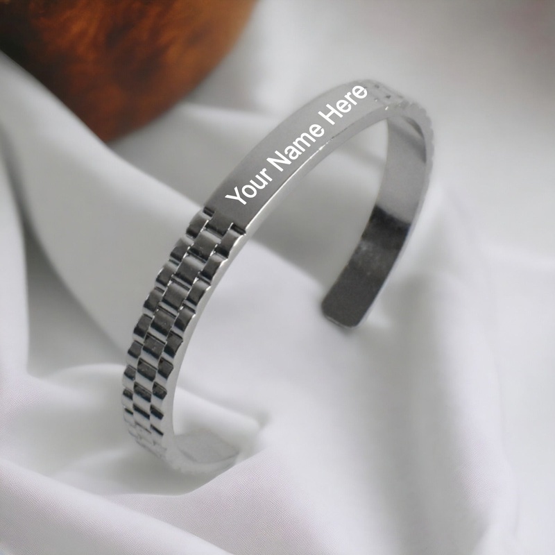 Personalized Hand Kada  Sophisticated, Durable, and Stylish