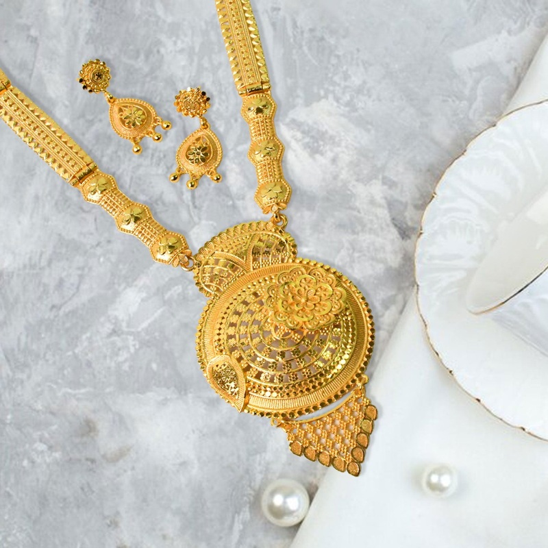 Stunning, Bold Necklace – A Statement Piece That Elevates Your Style to the Next Level