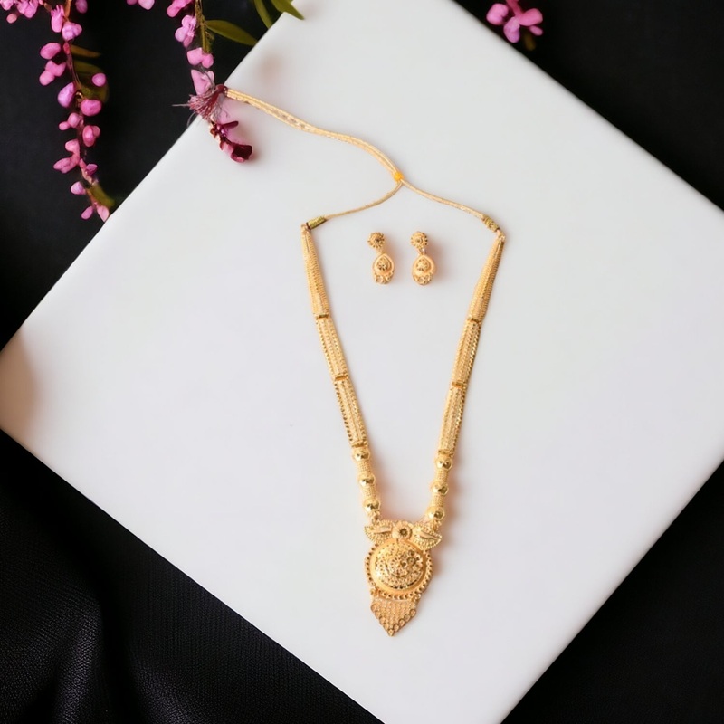 Timeless Gold-Plated Necklace – Sophisticated and Classic Design